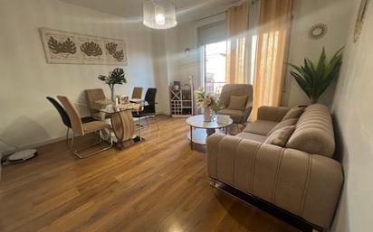 Living room of Flat for sale in Sabadell  with Air Conditioner, Heating and Storage room