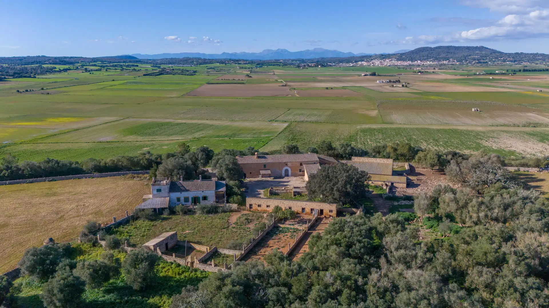 Vista exterior de Finca rústica en venta en Vilafranca de Bonany con Terraza, Trastero y Balcón