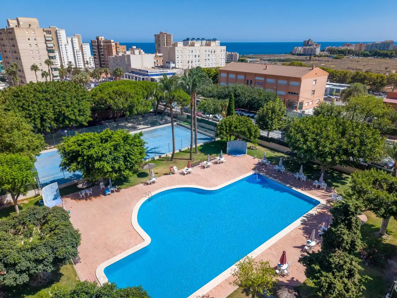 Piscina de Piso en venta en El Campello
