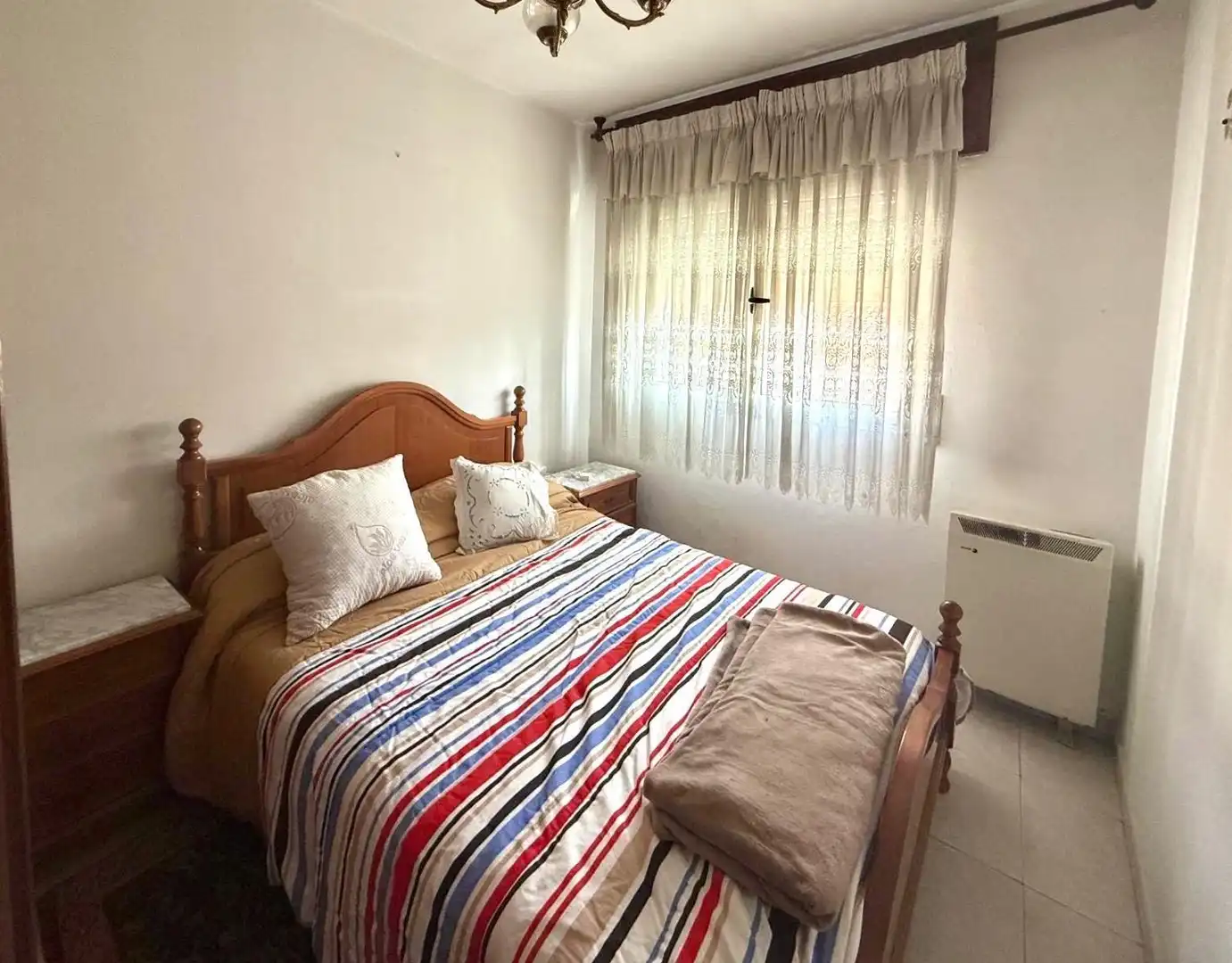 Habitación de Casa o chalet en venta en Padrón con Calefacción, Trastero y Amueblado