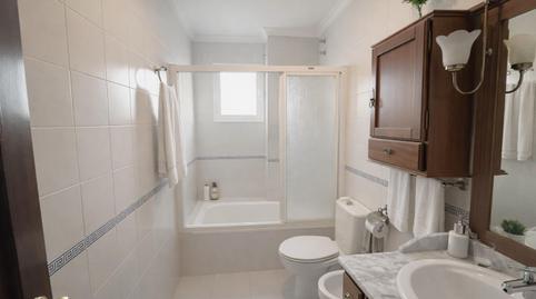 Foto 5 de Casa adosada en venta en Bollullos de la Mitación, Sevilla