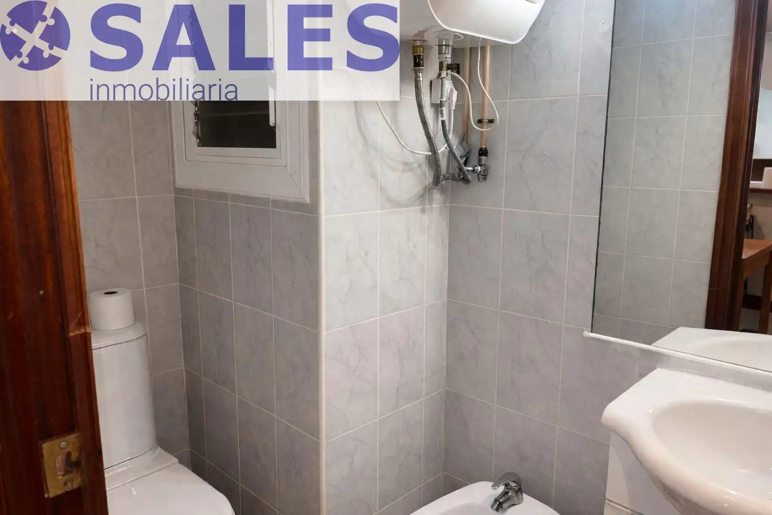 Bany de Pis en venda en Valencia