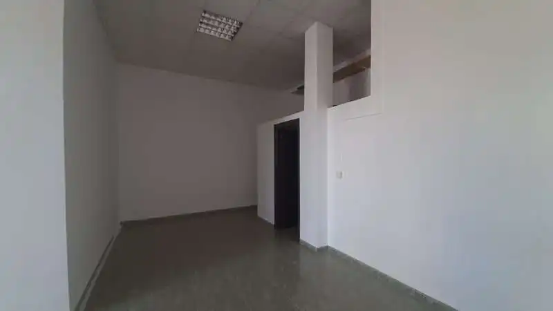 Local en venta en Vícar
