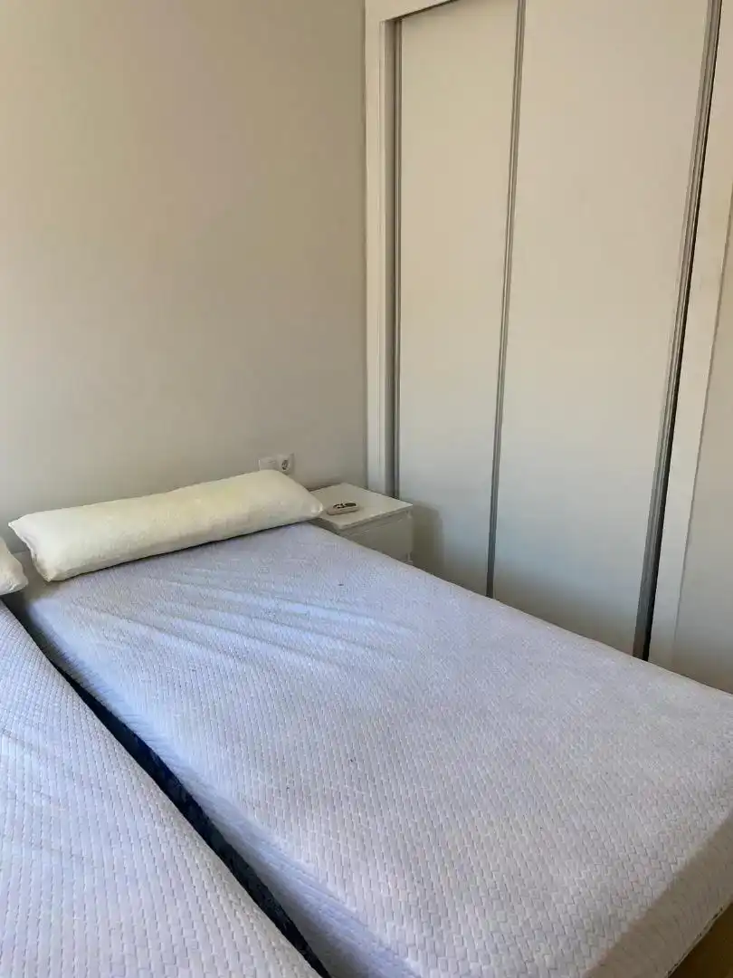 Dormitori de Pis per a compartir en La Manga del Mar Menor