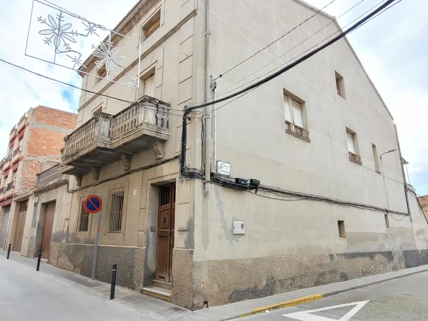 Vista exterior de Casa adosada en venda en El Palau d'Anglesola amb Calefacció i Jardí privat