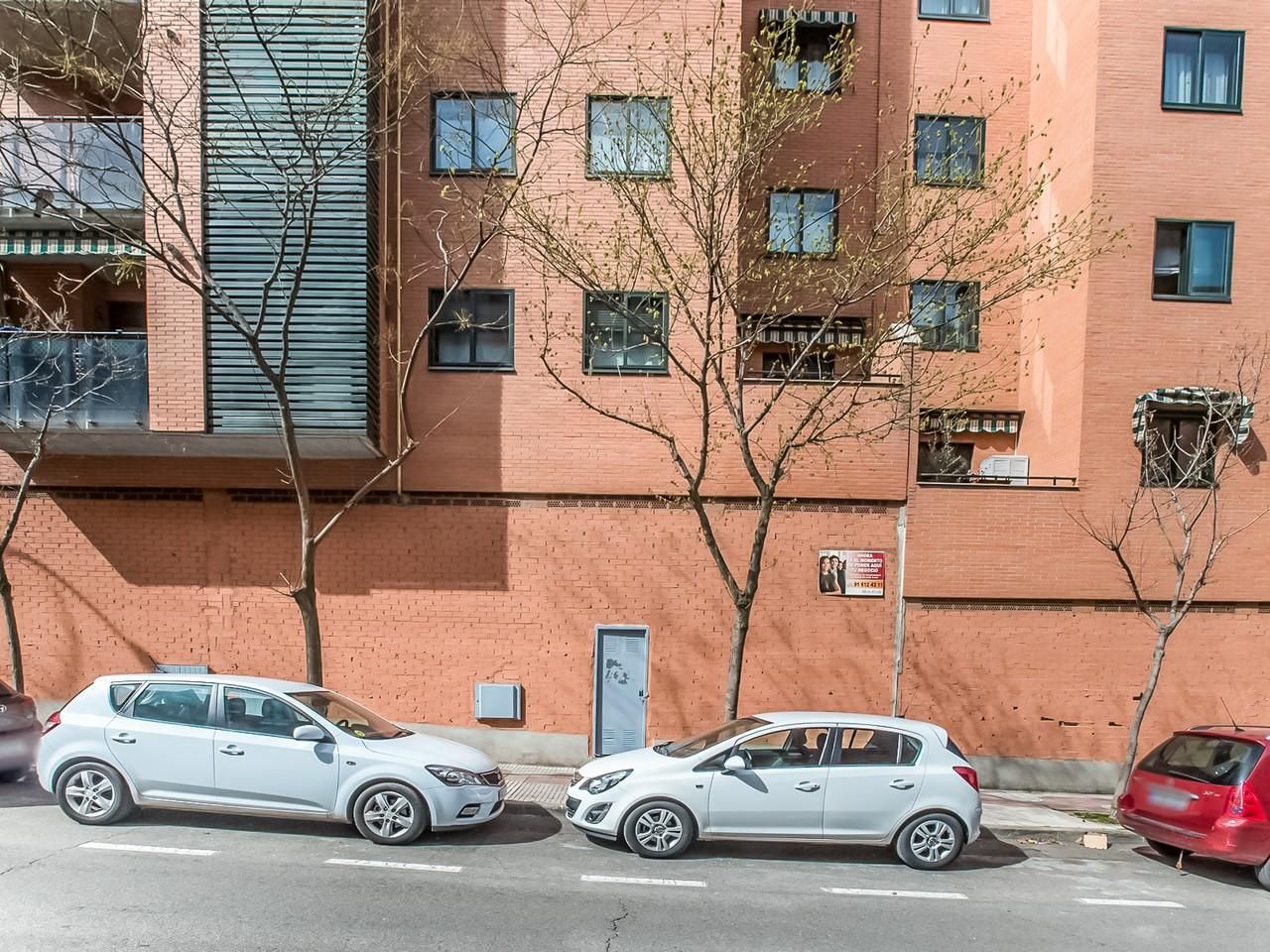 Exterior view of Premises for sale in Alcorcón