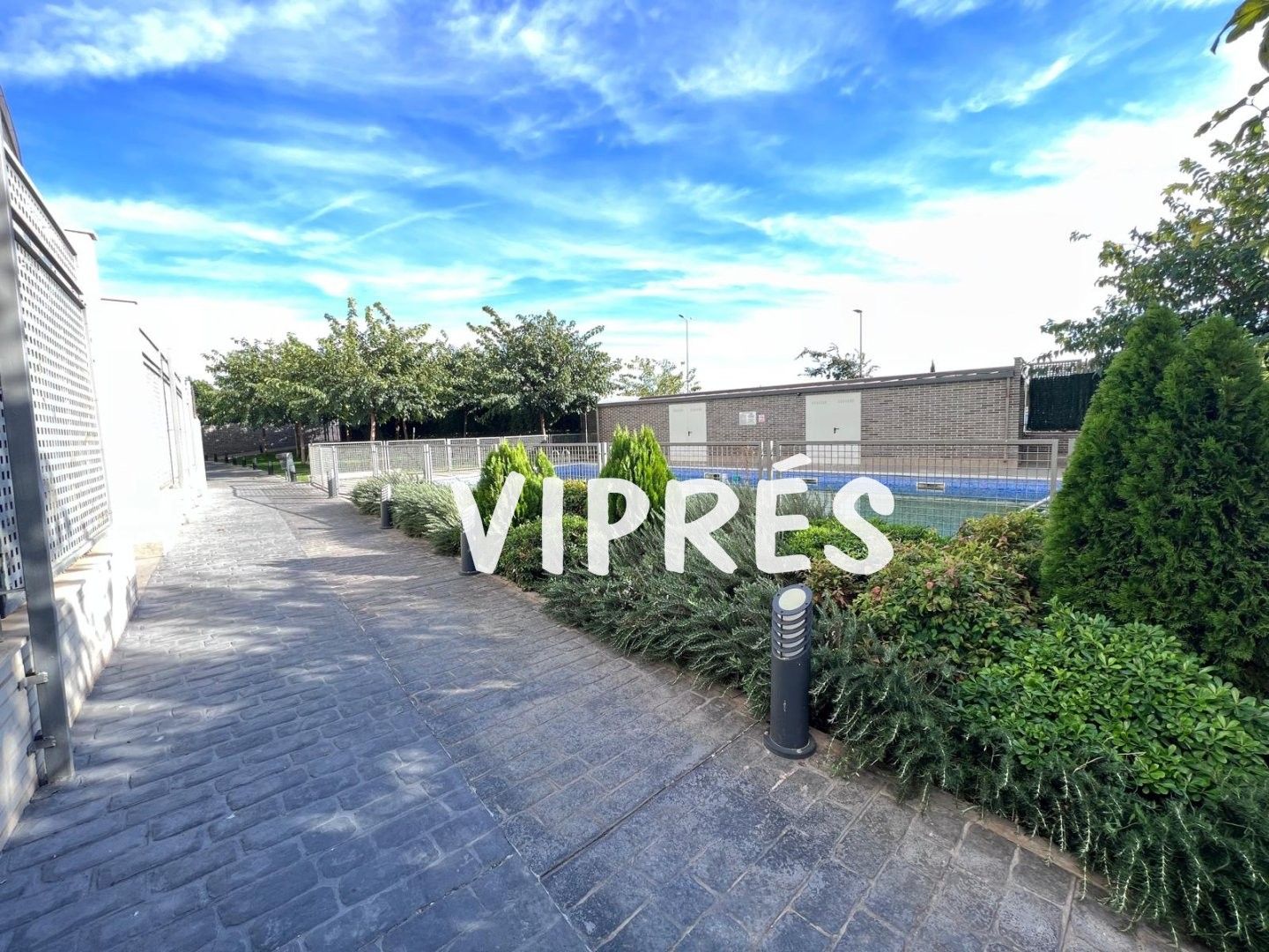 Vista exterior de Piso en venta en Cáceres Capital con Aire acondicionado, Calefacción y Terraza