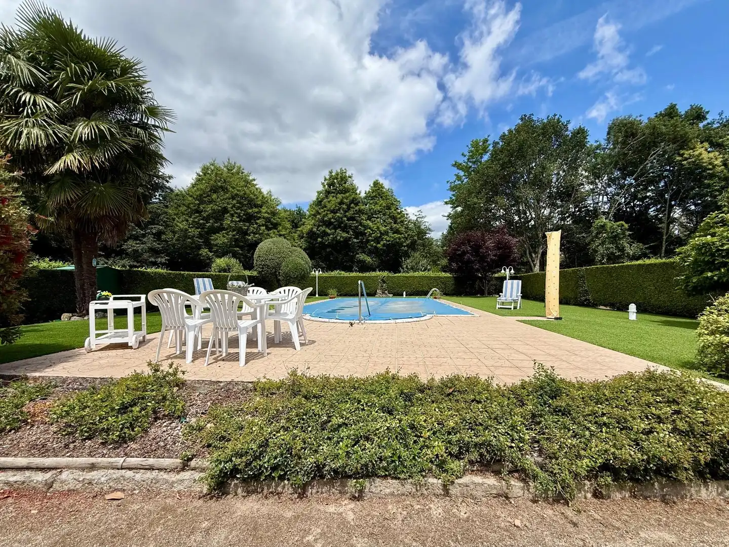 Piscina de Casa o chalet en venta en San Amaro con Calefacción, Jardín privado y Parquet
