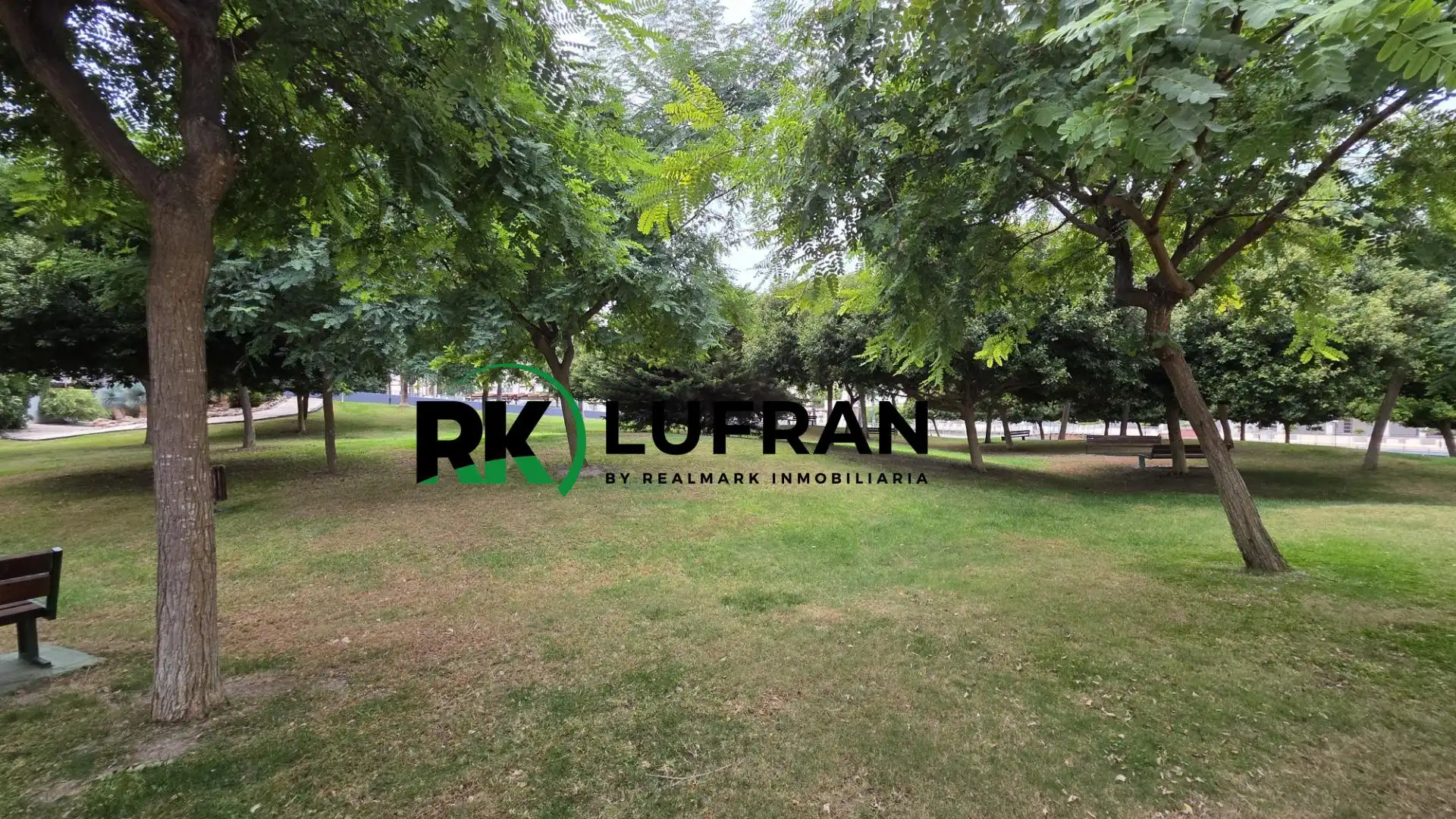 Àtic en venda en Alicante / Alacant amb Aire condicionat, Calefacció i Jardí privat