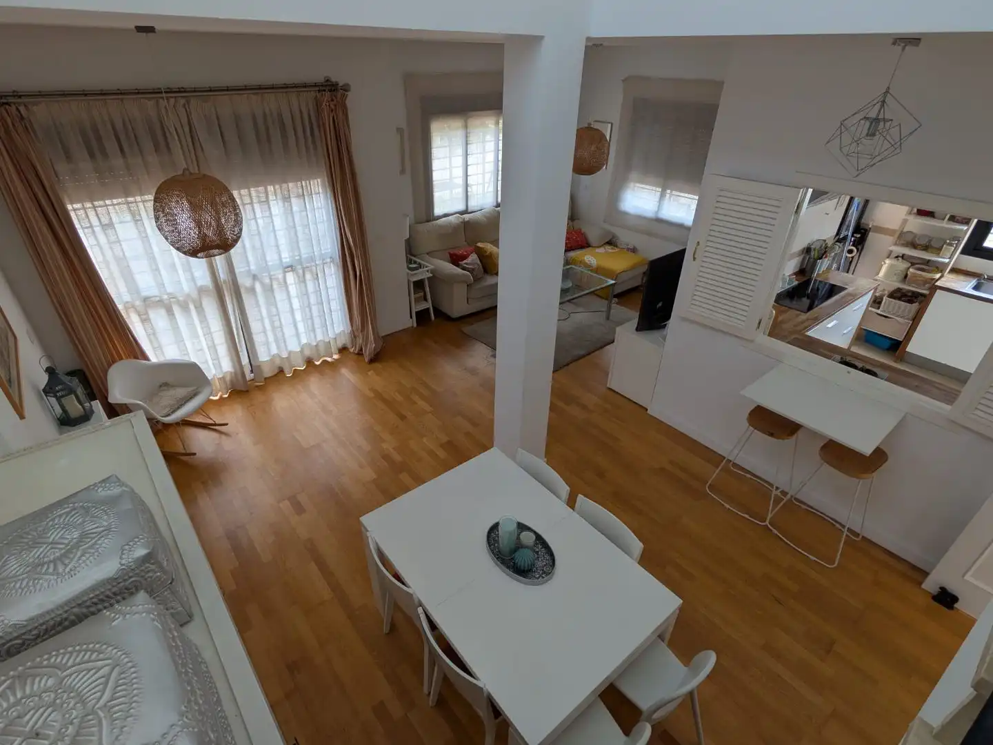 Sala d'estar de Casa o xalet en venda en Espartinas amb Aire condicionat, Terrassa i Piscina