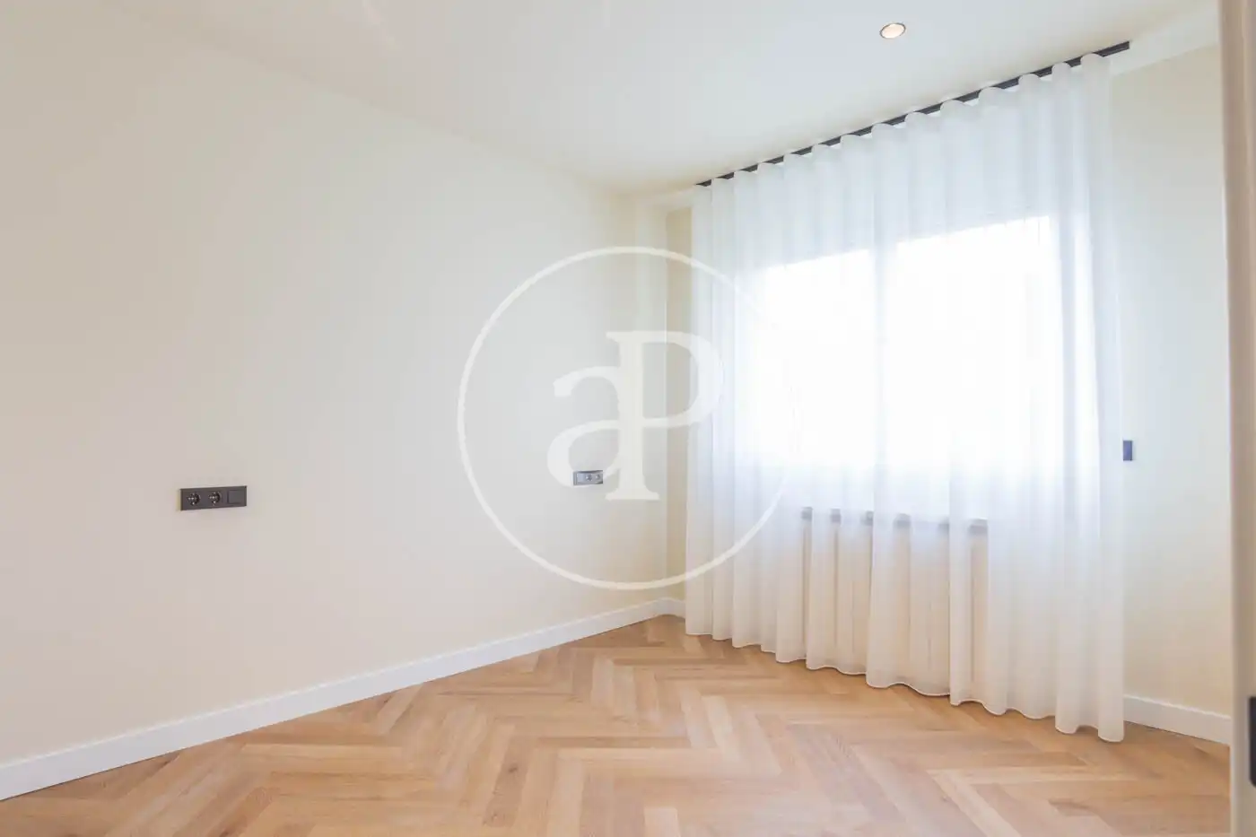 Bedroom of Flat for rent in Barcelona  with Air Conditioner, Heating and Private garden