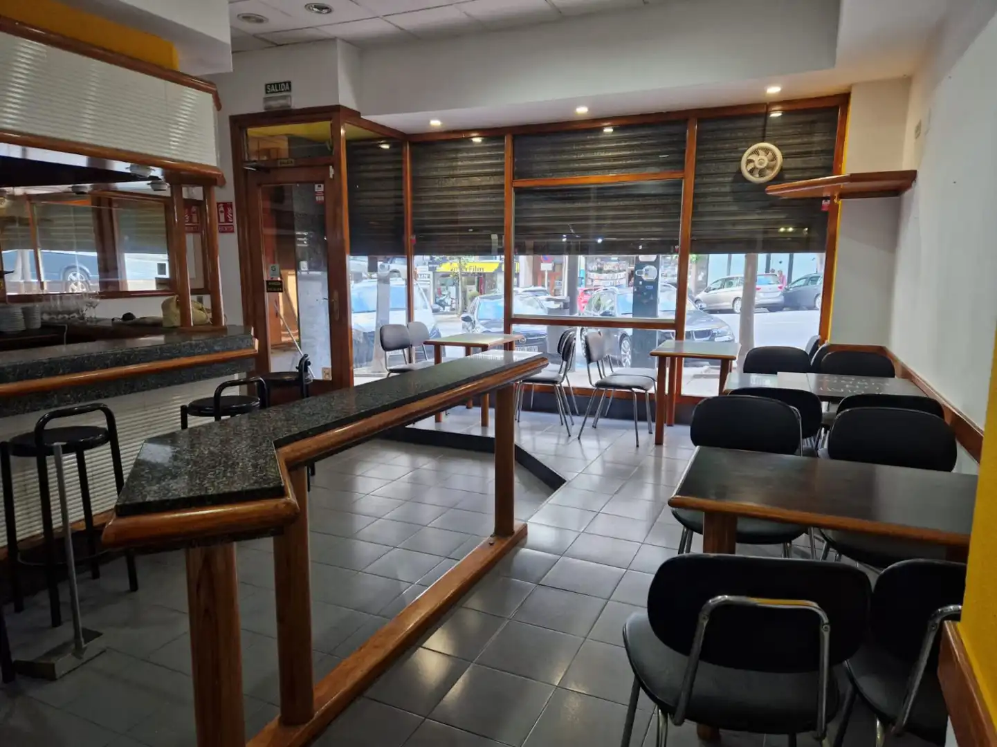 Locale commerciale in vendita a SEVERO OCHOA