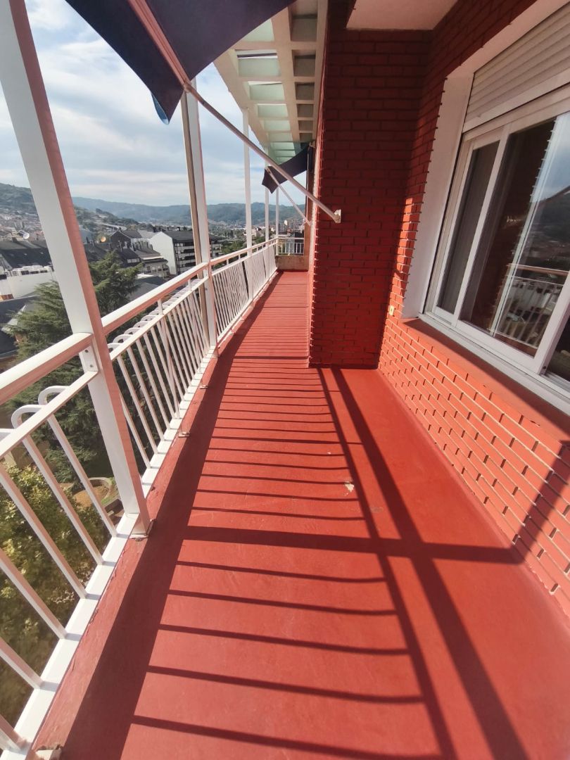 Balcony of Flat for sale in Ourense Capital   with Heating, Parquet flooring and Oven