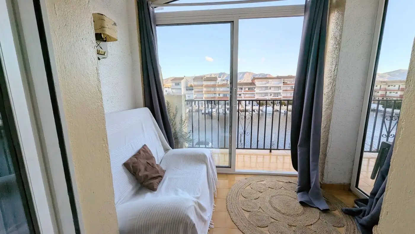 Terrassa de Apartament en venda en Empuriabrava amb Aire condicionat, Calefacció i Terrassa