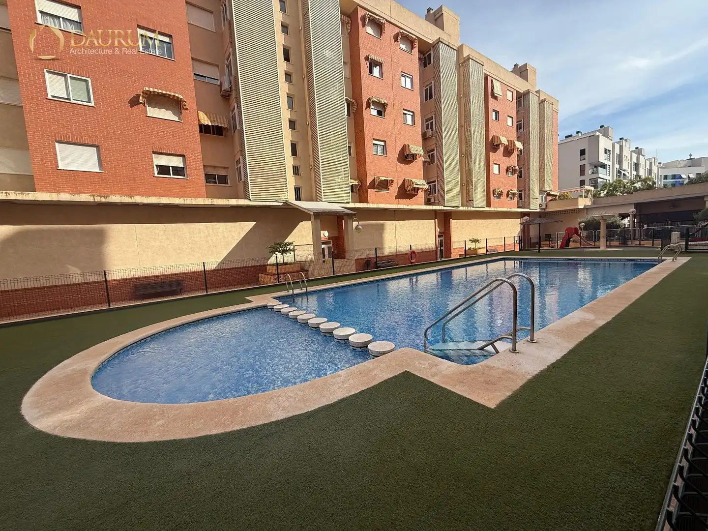 Pis amb piscina en venda a CALLE BAILARÍN JOSÉ ESPADERO