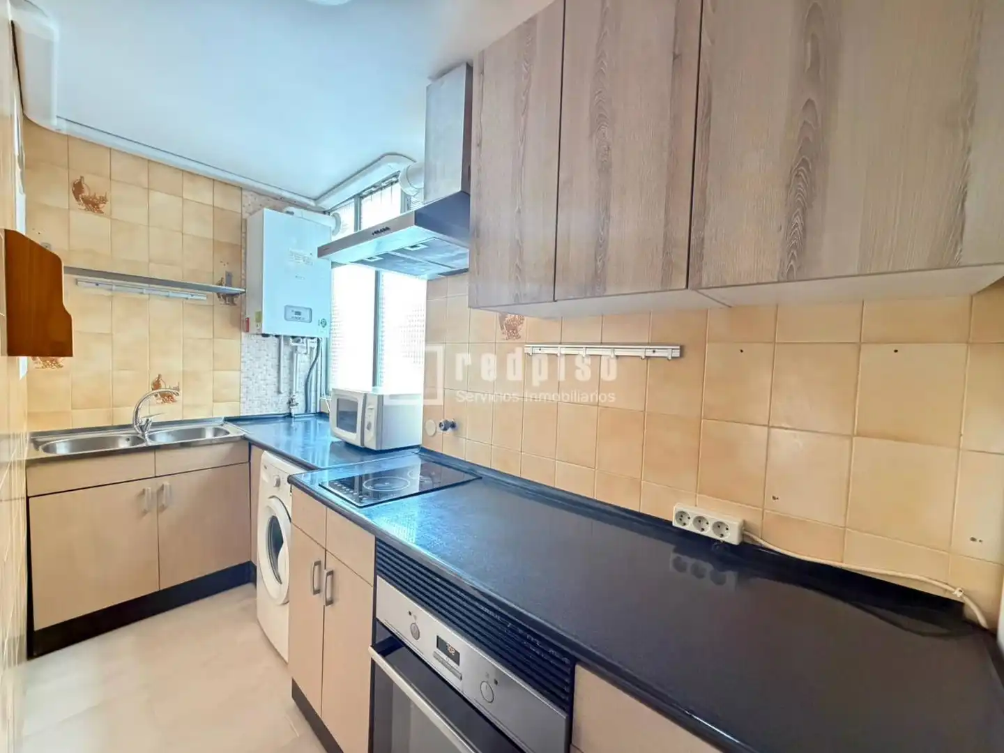 Kitchen of Flat for rent in Madrid  with Air Conditioner, Heating and Terrace