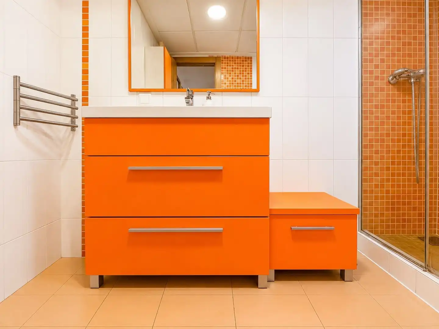 Baño de Apartamento en venta en Elda con Calefacción y Amueblado