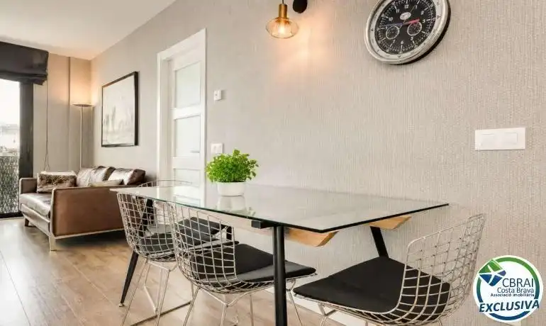 Menjador de Apartament en venda en Figueres amb Parquet, Terrassa i Traster