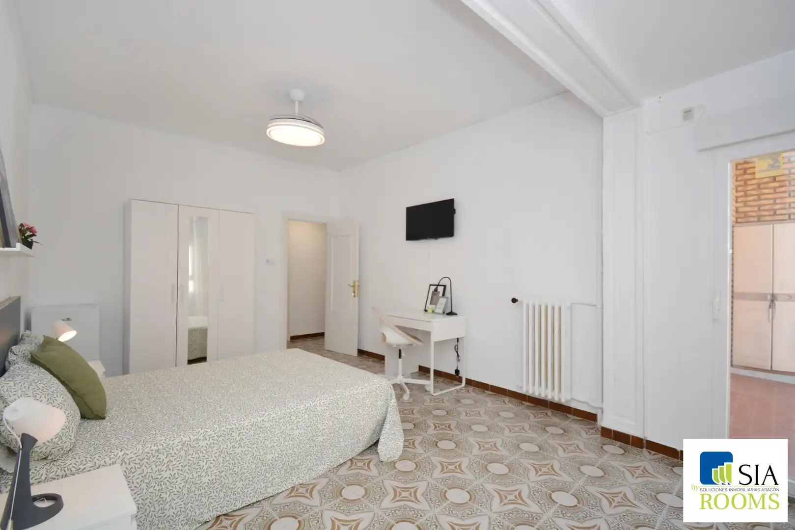 Habitación de Piso para compartir en Zaragoza con Calefacción, Terraza y Amueblado