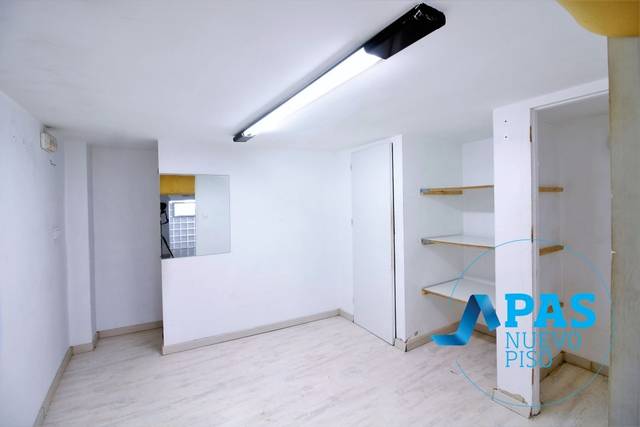 Local comercial en Venta en Calle Méndez Núñez en Centro - Ayuntamiento