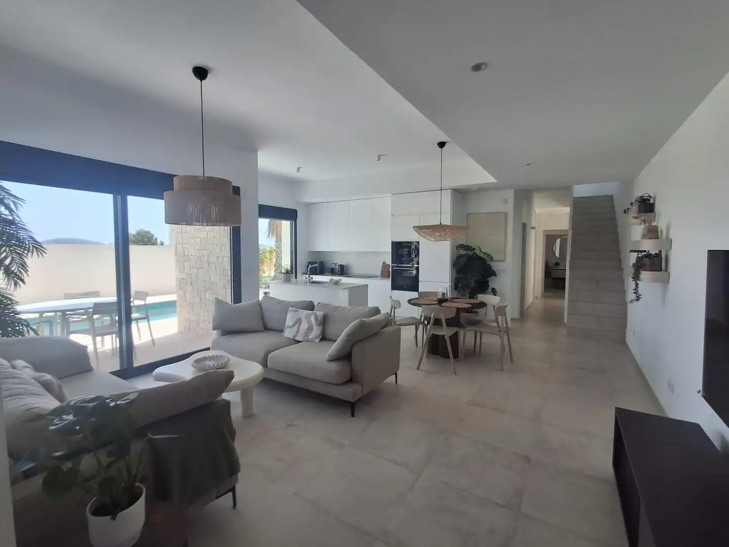 House with pool to rent in Calle PRAGA, imagen 30
