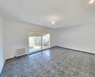 Living room of Single-family semi-detached to rent in Girona Capital  with Terrace