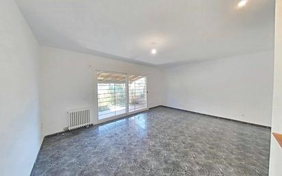 Living room of Single-family semi-detached to rent in Girona Capital  with Terrace