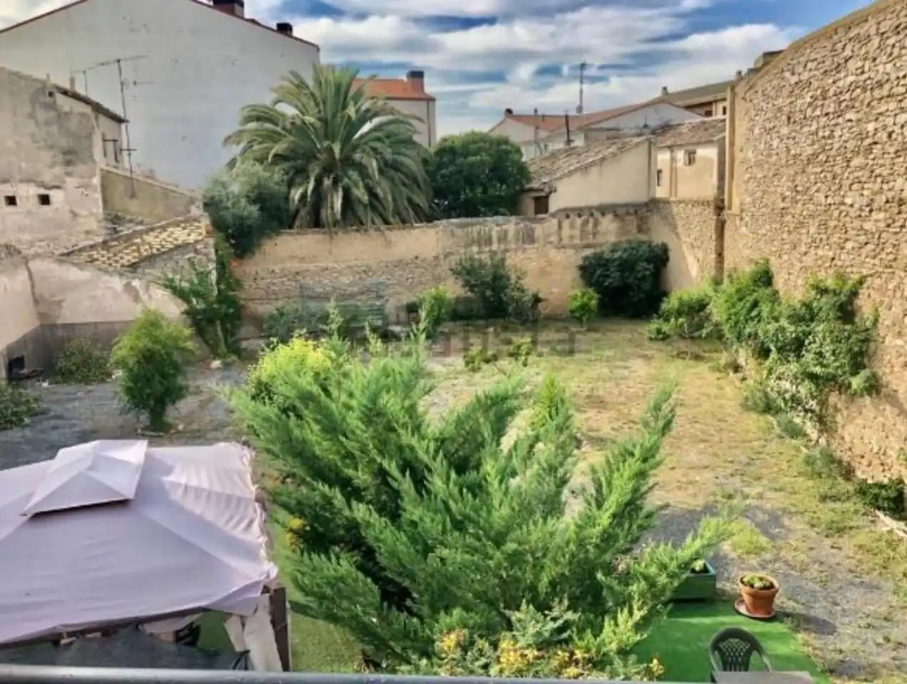Houses for sale in Arguedas  with Air Conditioner, Private garden and Parquet flooring