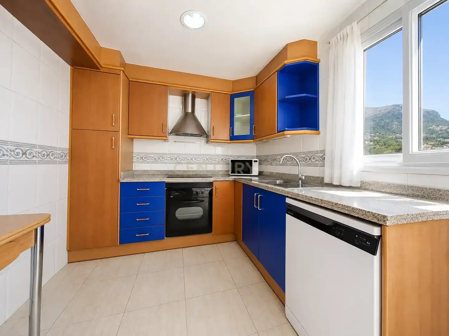 Kitchen of Apartments for rent in Calpe / Calp  with Air Conditioner, Oven and Microwave