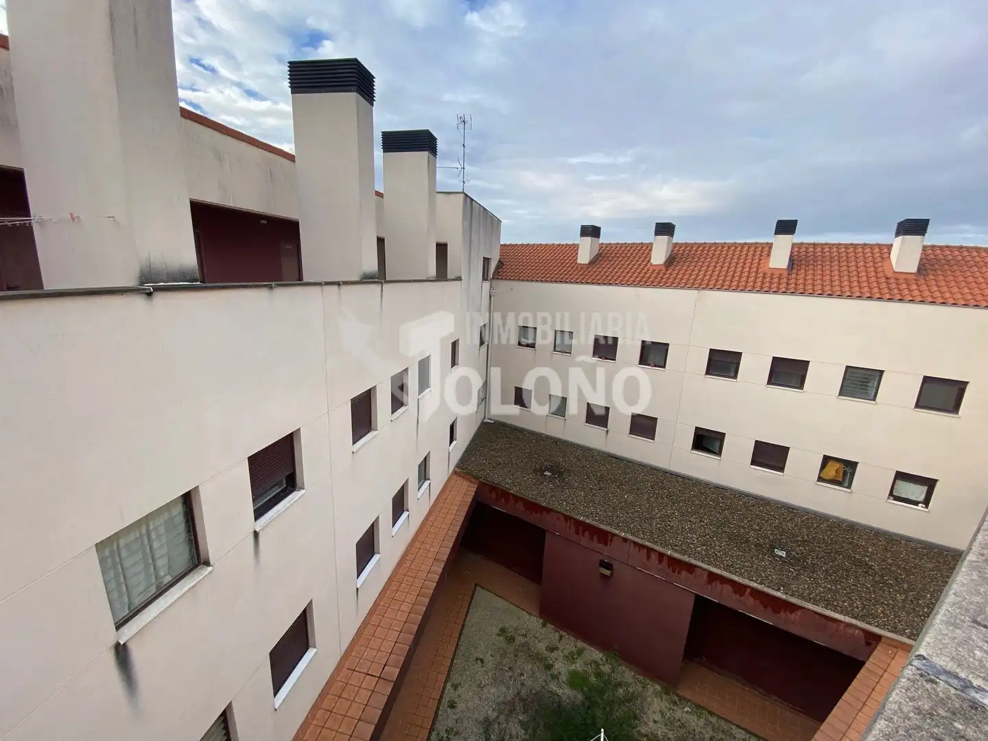 Parking de Apartamento en venta en Briones con Calefacción, Parquet y Trastero