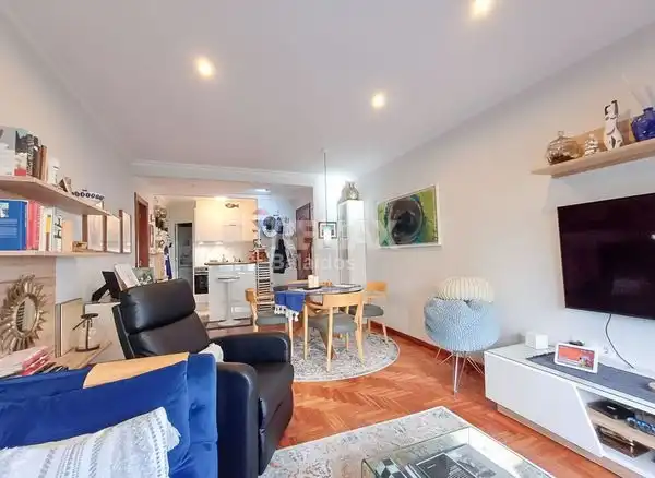 Sala de estar de Piso en venta en Vigo  con Calefacción, Parquet y Trastero