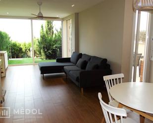 Living room of House or chalet to rent in  Tarragona Capital  with Air Conditioner, Private garden and Parquet flooring