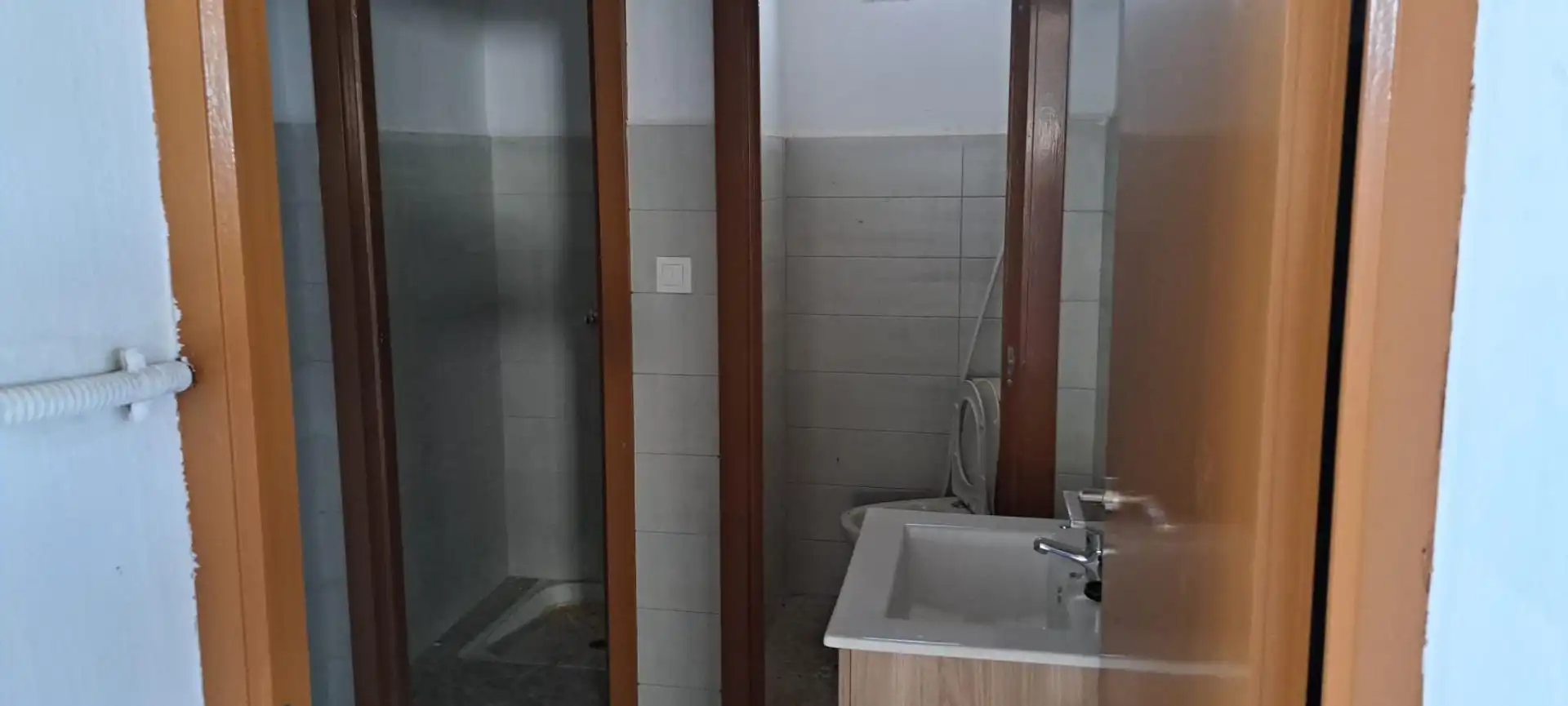 Bathroom of Industrial buildings for rent in Algorós - El Derramador