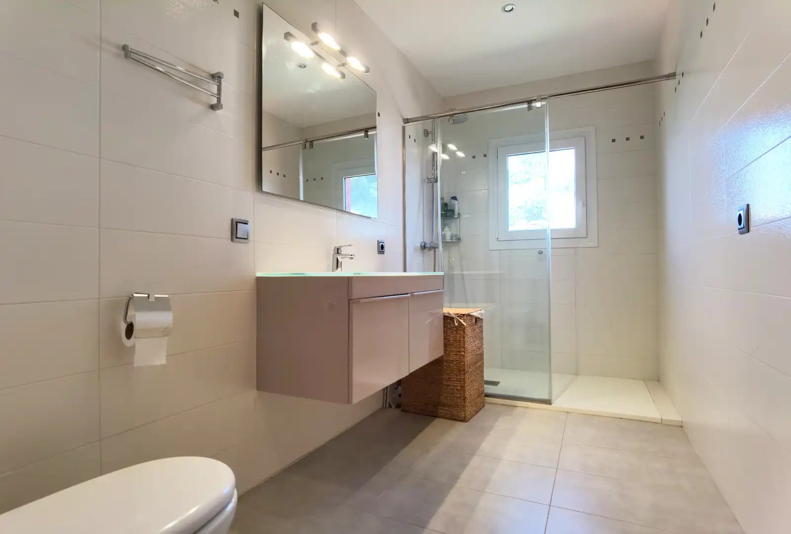 Baño de Casa o chalet en venta en Empuriabrava con Aire acondicionado, Calefacción y Jardín privado