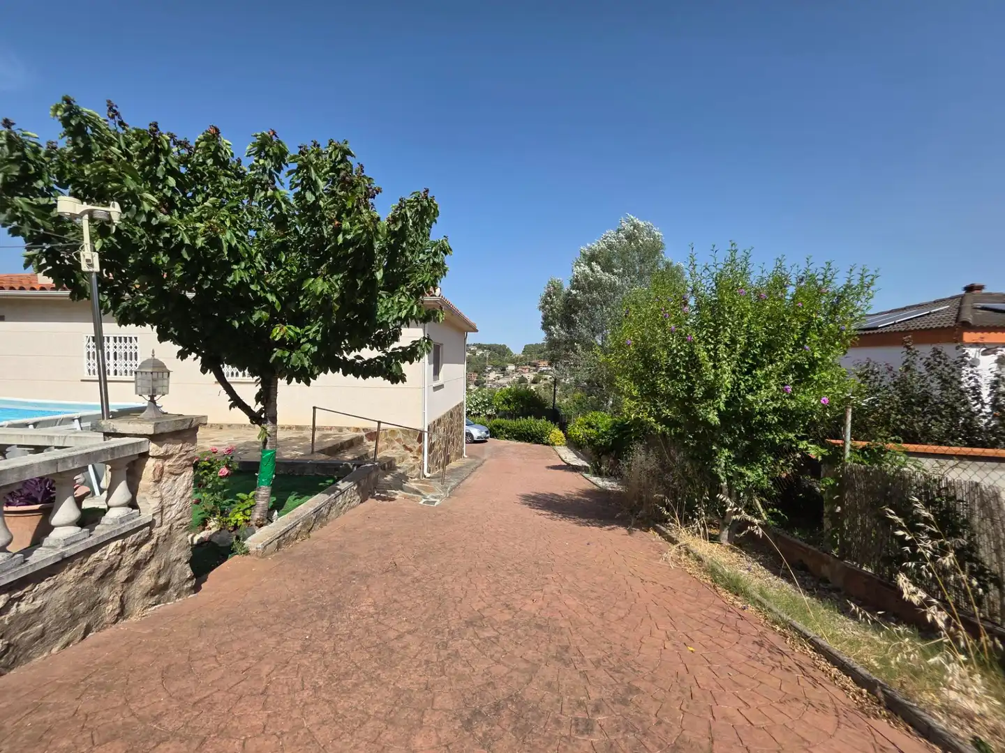 Vista exterior de Casa o chalet en venta en Vallirana con Aire acondicionado, Calefacción y Jardín privado