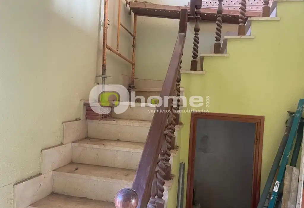 Casa adosada en venta en San Cristóbal de Entreviñas