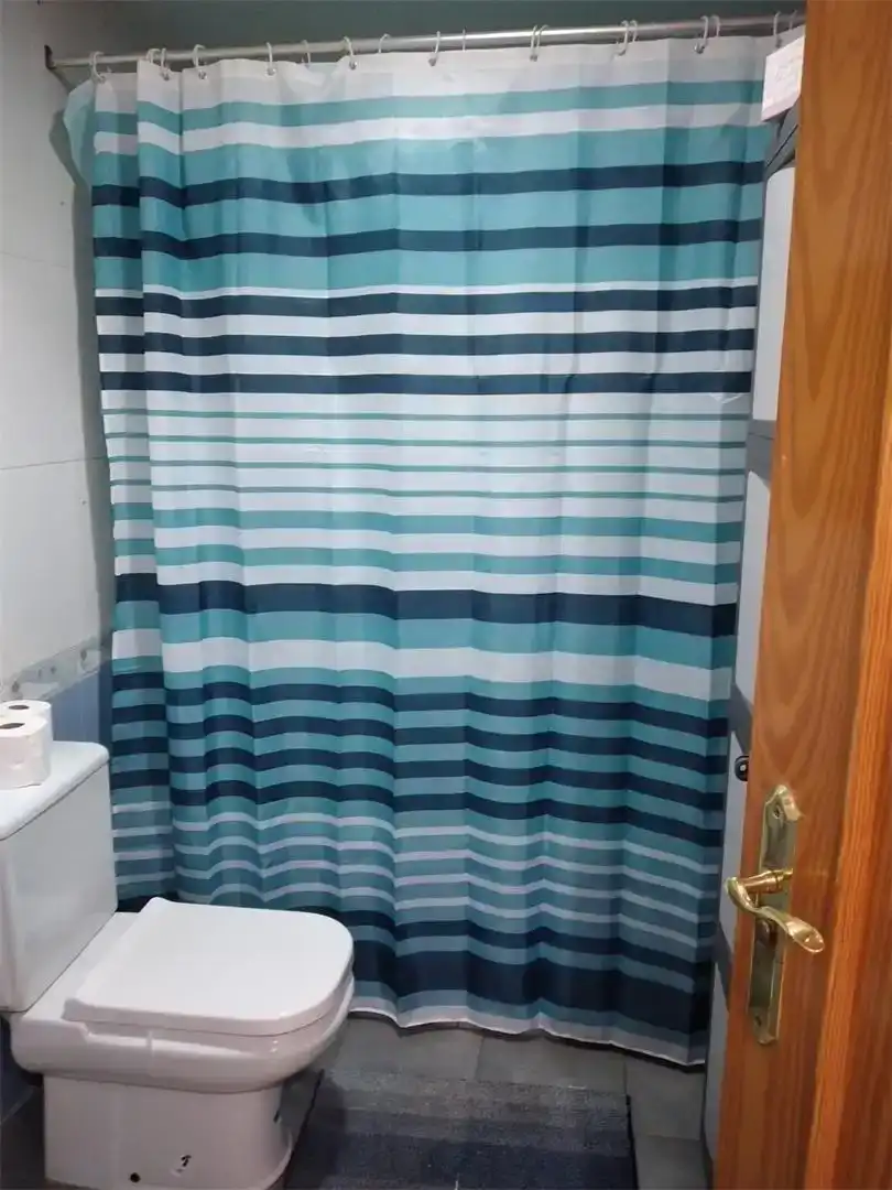 Baño de Piso en venta en Melilla con Aire acondicionado, Microondas y Balcón