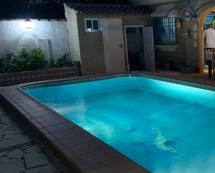 Piscina de Casa o xalet en venda en Chiclana de la Frontera amb Calefacció, Jardí privat i Terrassa