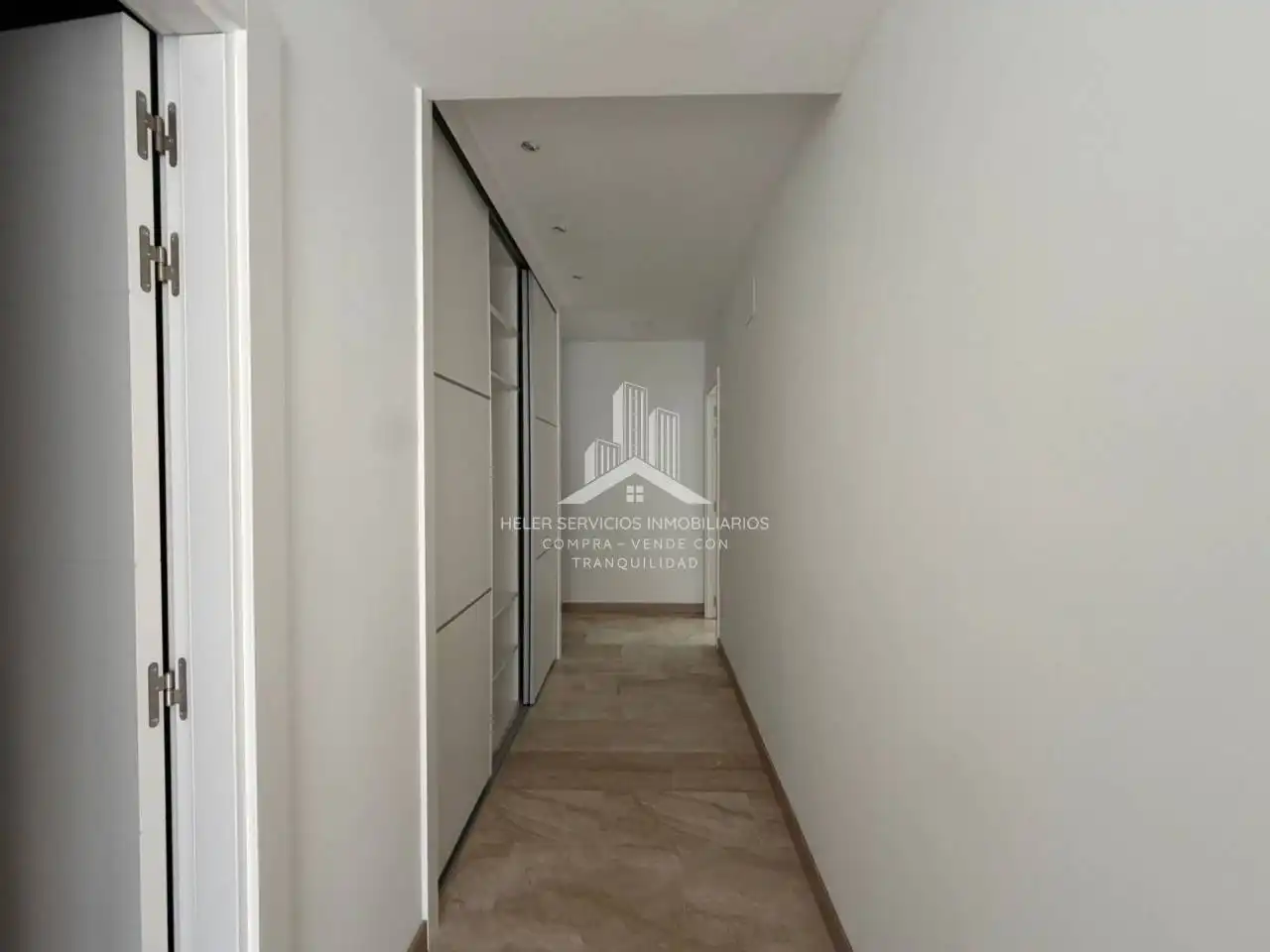 Piso de alquiler en Castellón de la Plana / Castelló de la Plana con Parquet y Amueblado