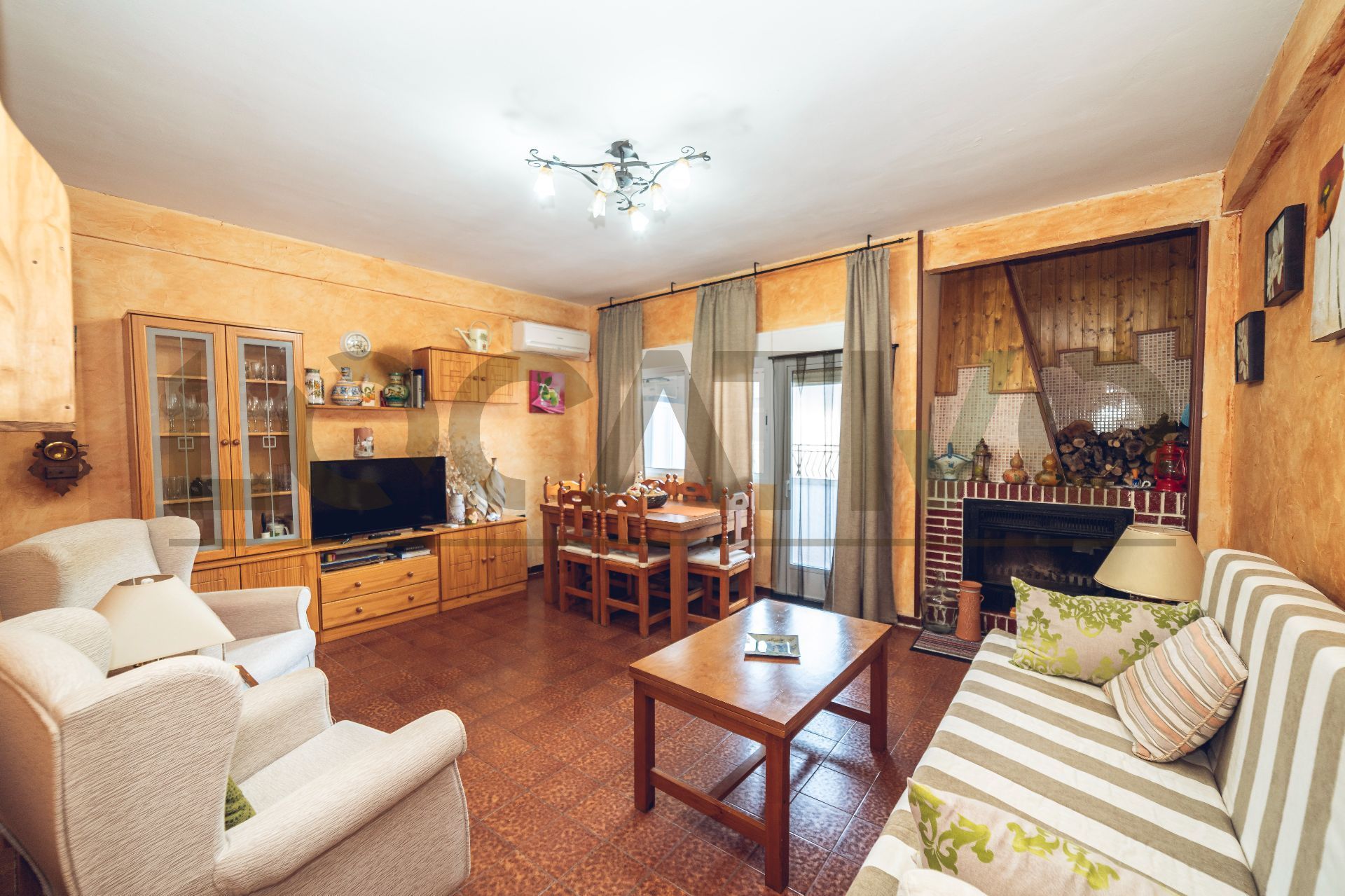 Sala d'estar de Pis en venda en Villanueva de la Vera amb Aire condicionat, Calefacció i Terrassa
