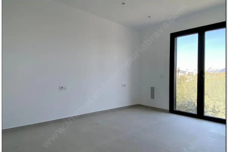 Villa zum Verkauf in Requesens, imagen 9