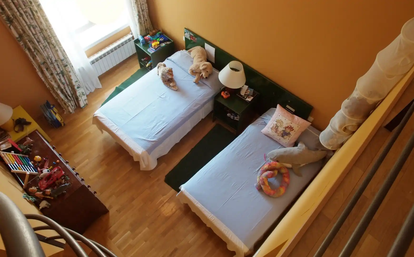 Dormitori de Casa o xalet en venda en Ciudalcampo amb Jardí privat, Piscina i Jacuzzi