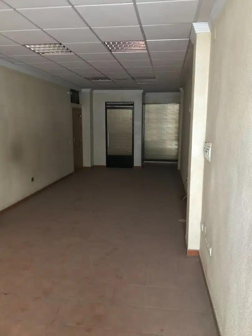 Local commercial à vendre à Martos