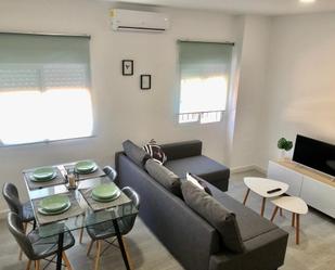 Sala d'estar de Apartament de lloguer en Torremolinos amb Aire condicionat