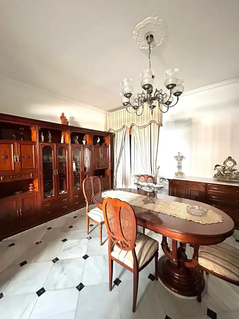 Comedor de Casa o chalet en venta en Alcolea del Río con Aire acondicionado, Terraza y Amueblado