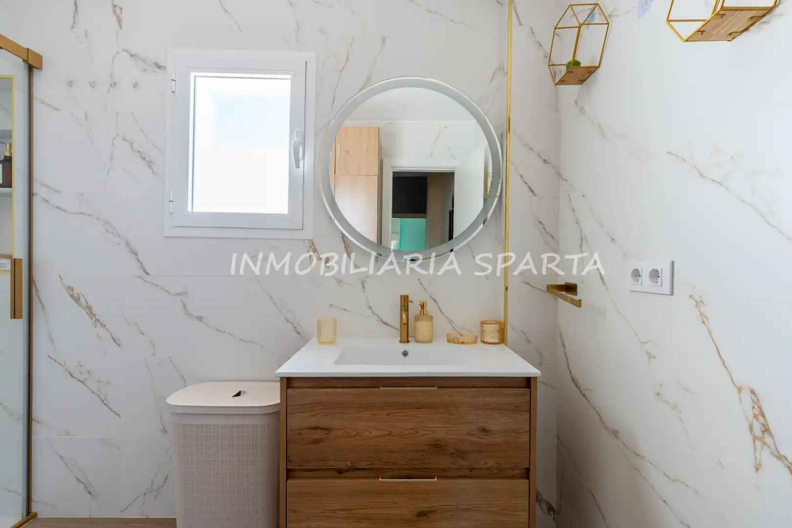Bathroom of Detached homes for sale in Benacazón  with Air Conditioner, Heating and Oven