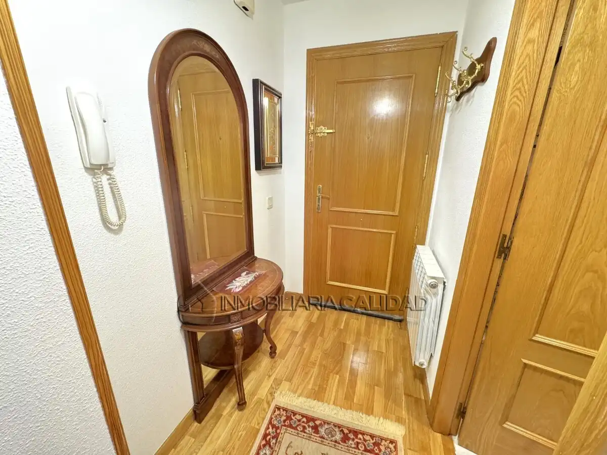 Piso de alquiler en Burgos con Calefacción y Amueblado