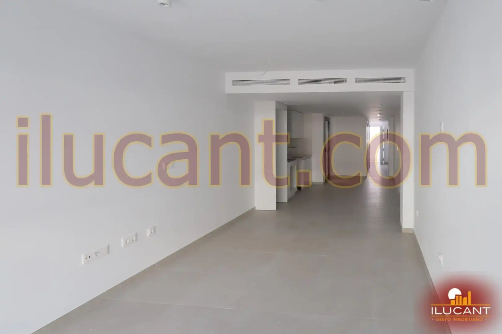 Pis en venda en Alicante / Alacant amb Aire condicionat, Jardí privat i Balcó