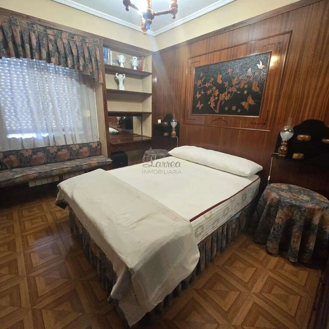 Habitación de Piso en venta en Amorebieta-Etxano con Calefacción, Amueblado y Balcón