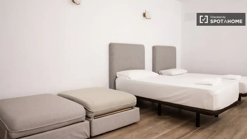 Appartamento con balcone in affitto a Centro, imagen 10